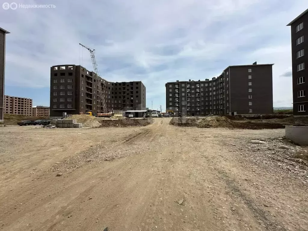 2-комнатная квартира: Магас, улица Дошлако Мальсагова, 25/1 (67 м) - Фото 0