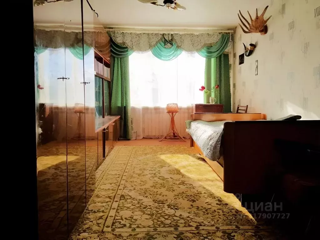 3-к кв. Ленинградская область, Волхов Волгоградская ул., 5б (58.0 м) - Фото 1