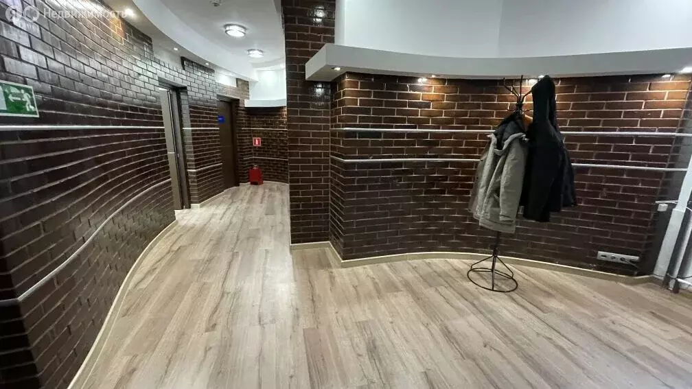 Помещение свободного назначения (952 м) - Фото 1