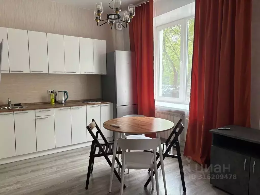 Студия Красноярский край, Красноярск ул. Дубровинского, 82 (40.0 м) - Фото 0