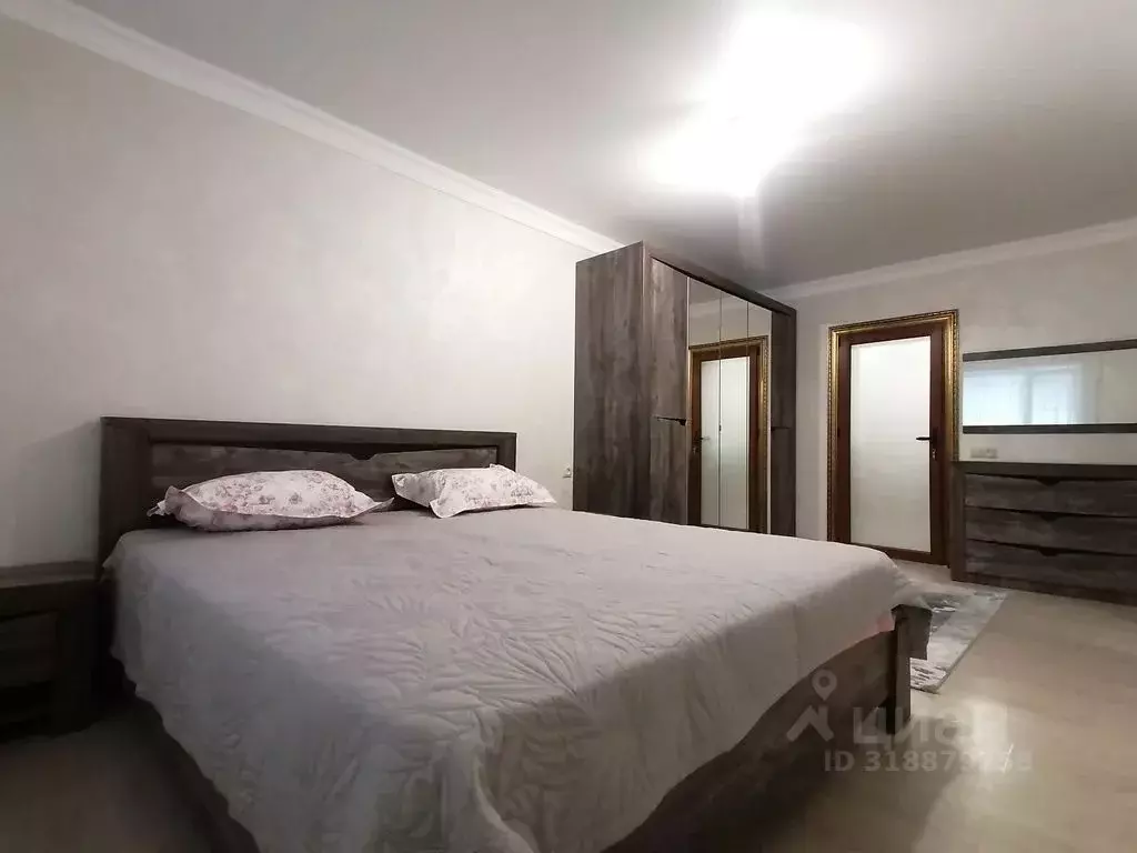 2-к кв. Ставропольский край, Кисловодск ул. Суворова, 27 (55.0 м) - Фото 0