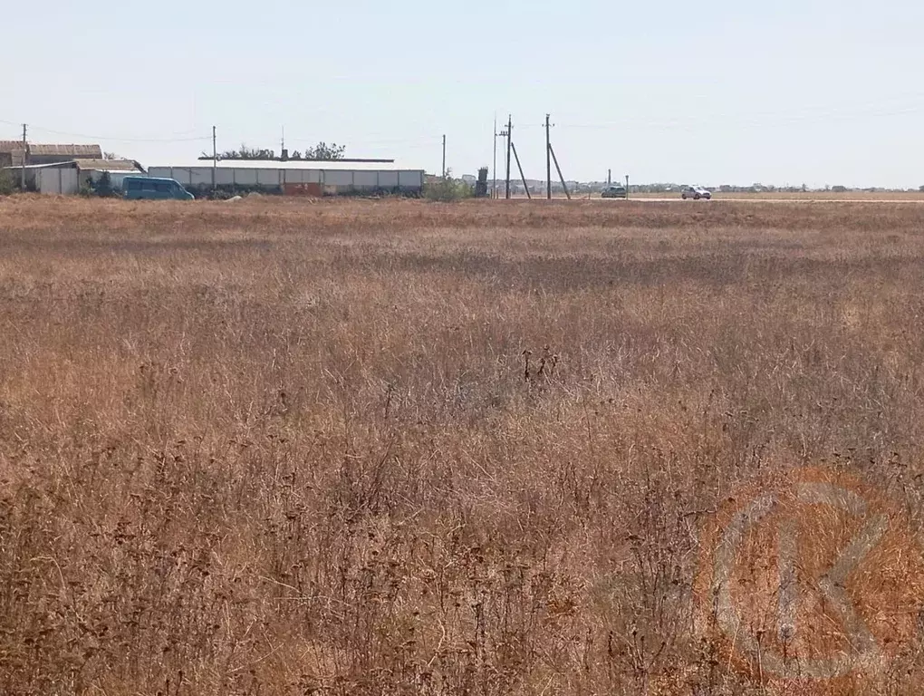 Участок в Крым, Сакский район, с. Суворовское  (10.0 сот.) - Фото 1