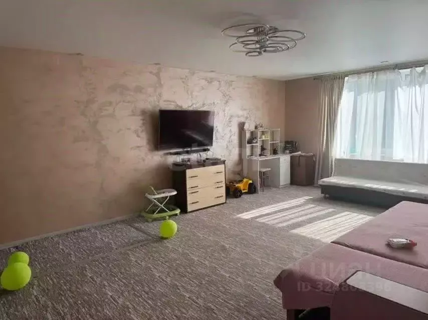 Дом в Оренбургская область, пос. Аккермановка ул. Солнечная, 14 (257 ... - Фото 1