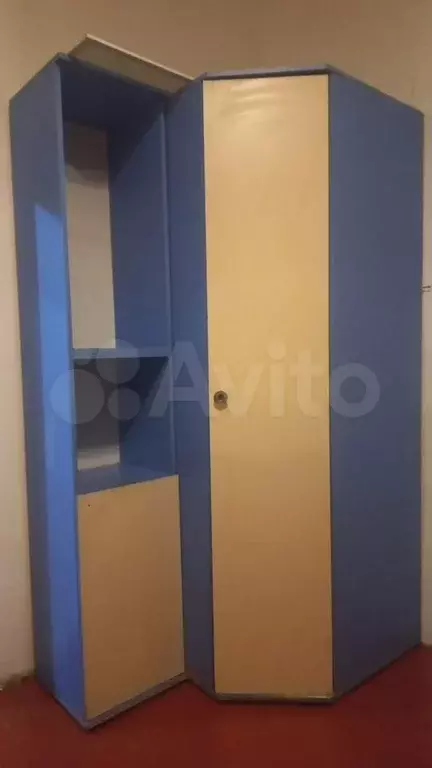 Комната 16 м в 3-к., 1/3 эт. - Фото 0