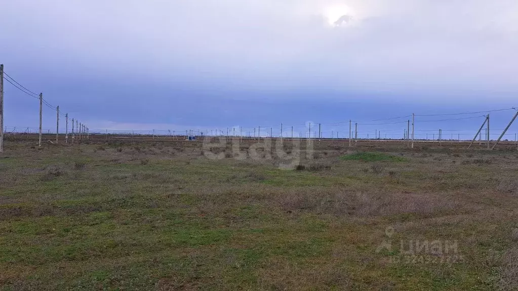 Участок в Крым, Сакский район, с. Молочное  (6.75 сот.) - Фото 1