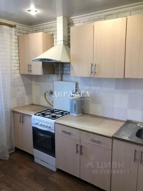 1-к кв. Белгородская область, Старый Оскол Южный мкр, 10 (39.0 м) - Фото 0