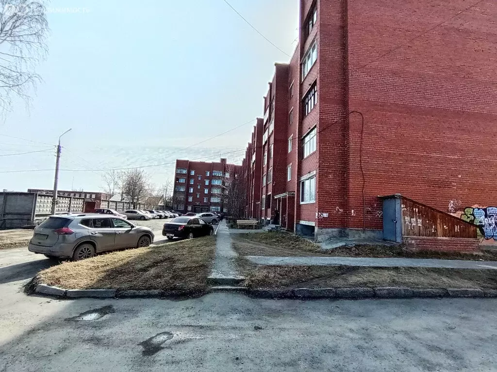 3-комнатная квартира: Ревда, улица Энгельса, 45А (69 м) - Фото 2