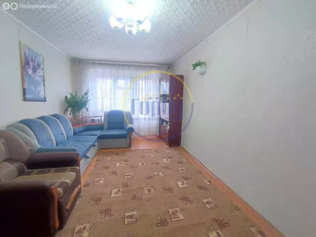 3-комнатная квартира: Копейск, улица Петра Томилова, 17 (59.4 м) - Фото 0