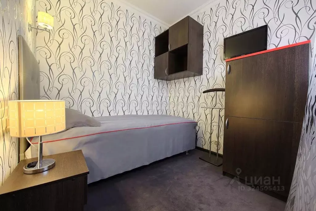 Комната Ставропольский край, Кисловодск Курортный бул., 5 (12.0 м) - Фото 1