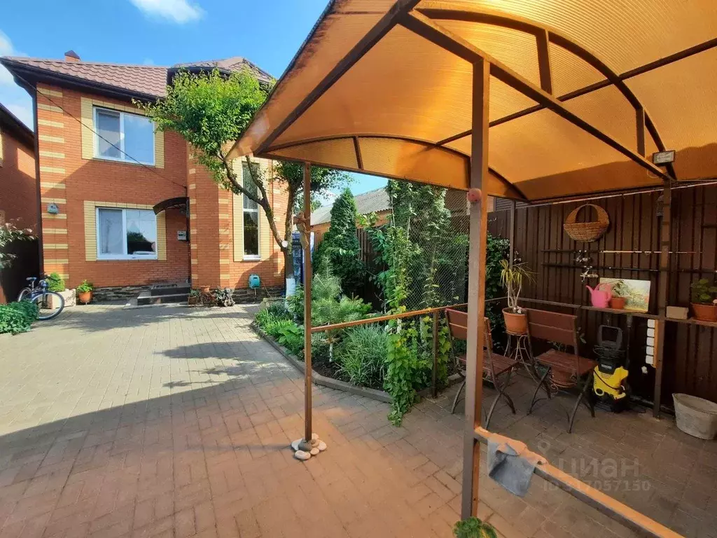 Дом в Ростовская область, Батайск Ставропольская ул., 50Б (100 м) - Фото 0