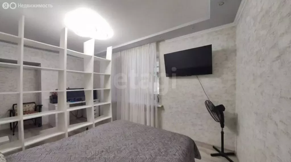 2-комнатная квартира: Симферополь, Ангарская улица, 31 (64 м) - Фото 1
