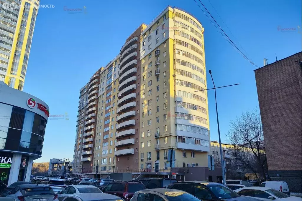 1-комнатная квартира: Екатеринбург, Машинная улица, 3А (60 м) - Фото 1