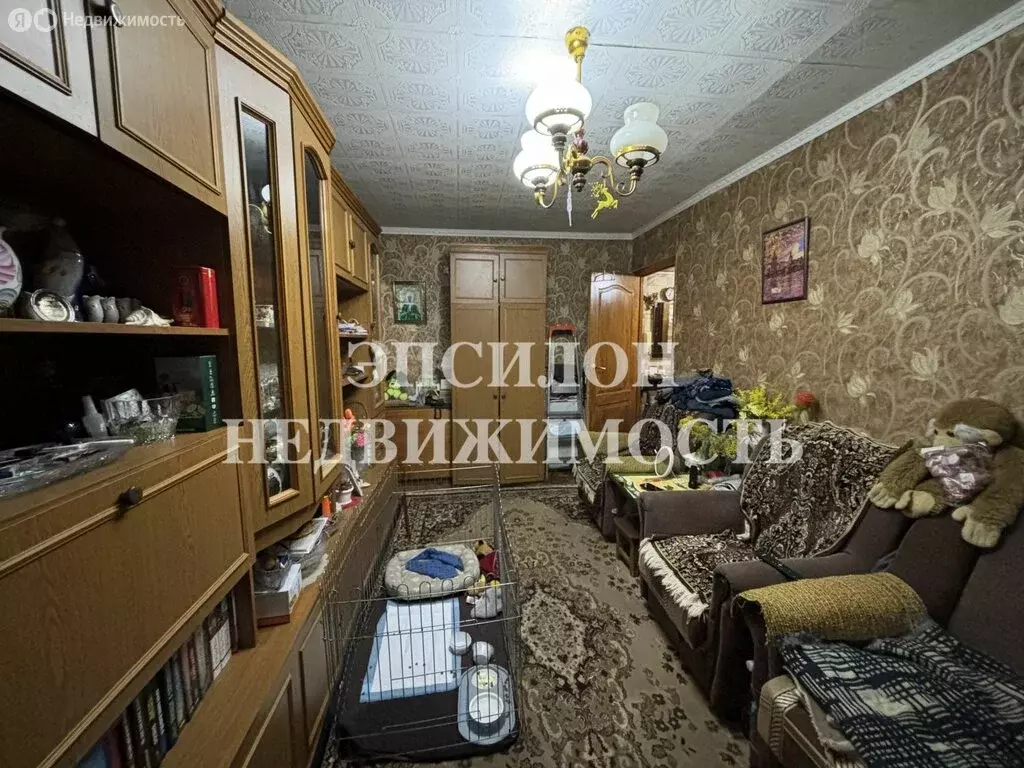 3-комнатная квартира: Курск, улица Дубровинского, 7 (41 м) - Фото 0