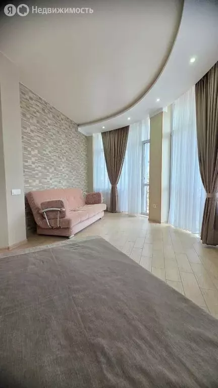 1-комнатная квартира: Геленджик, Крымская улица, 22к18 (42 м) - Фото 0