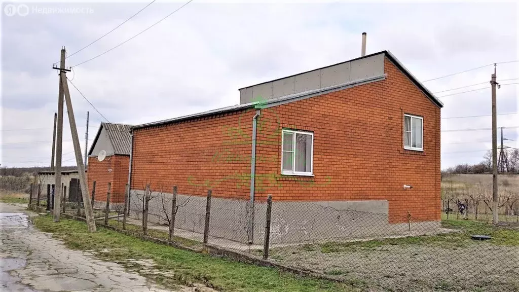 Дом в село Фадеево, Заводская улица (197.3 м) - Фото 2