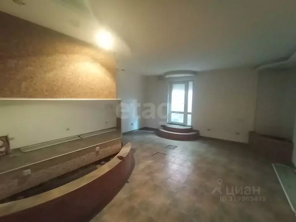 Помещение свободного назначения в Крым, Симферополь просп. Кирова (33 ... - Фото 1