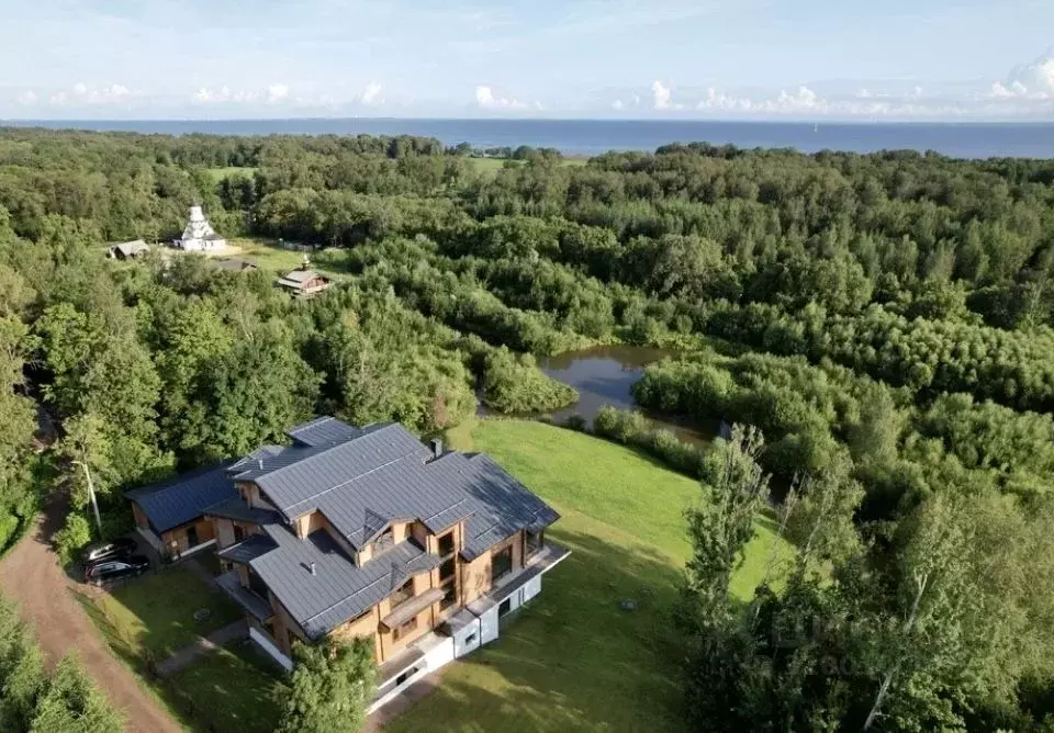 Коттедж в Санкт-Петербург, Санкт-Петербург, Петергоф ул. Морская, 4 ... - Фото 1