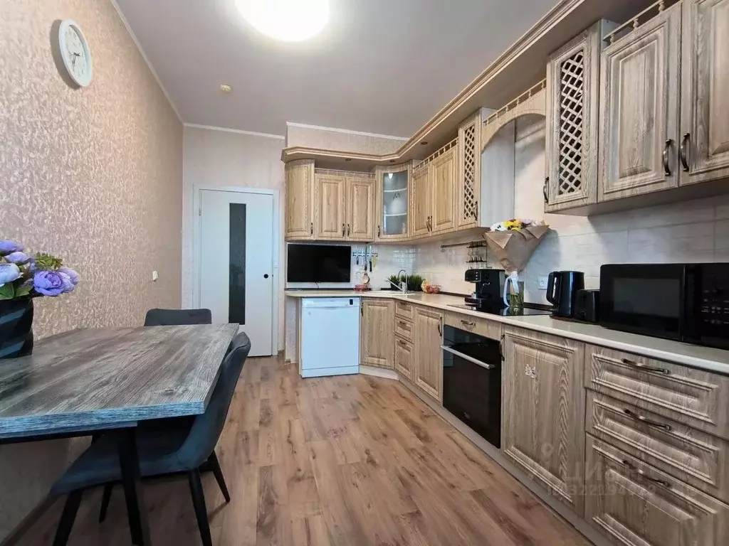 3-к кв. Свердловская область, Екатеринбург ул. Билимбаевская, 35 (91.7 ... - Фото 2