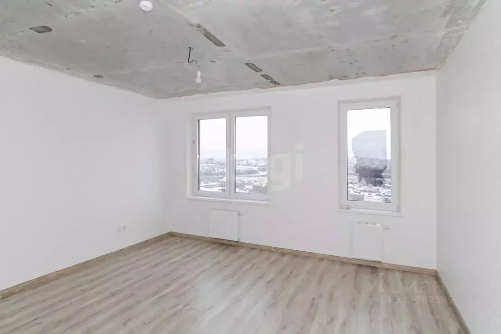 Студия Тюменская область, Тюмень ул. Краснооктябрьская, 8 (33.5 м) - Фото 1