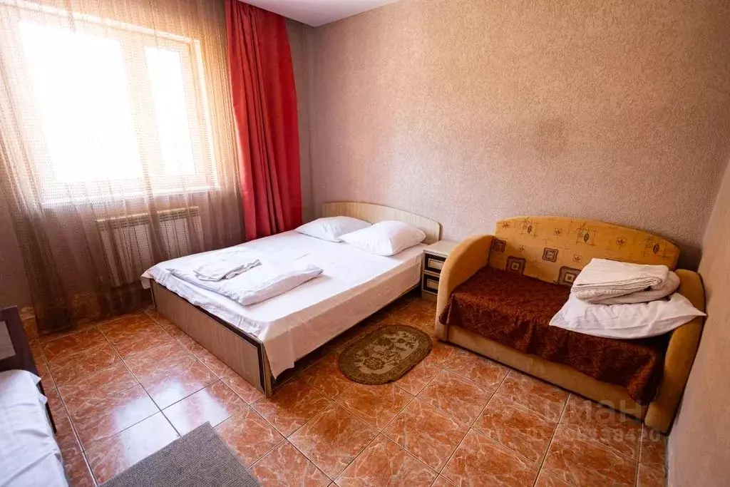 Комната Тюменская область, Тюмень ул. Ватутина, 11 - Фото 1