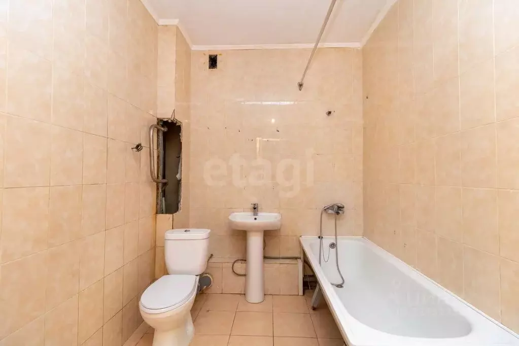 1-к кв. Тюменская область, Тюмень ул. Газовиков, 49к1 (44.8 м) - Фото 1