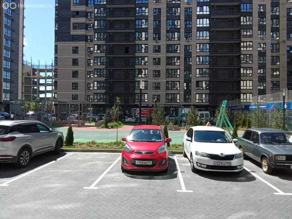 1-комнатная квартира: Краснодар, улица имени Героя Николая Шевелёва, 5 ... - Фото 1