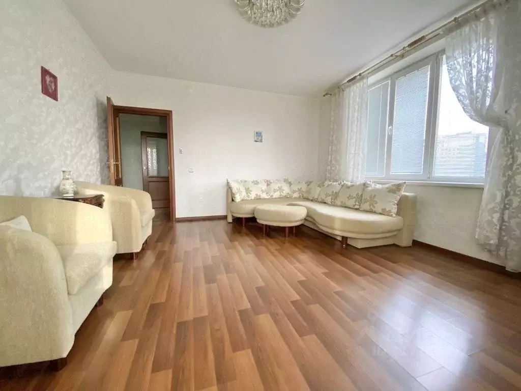 2-к кв. Татарстан, Казань ул. Сибгата Хакима, 39 (70.0 м) - Фото 1