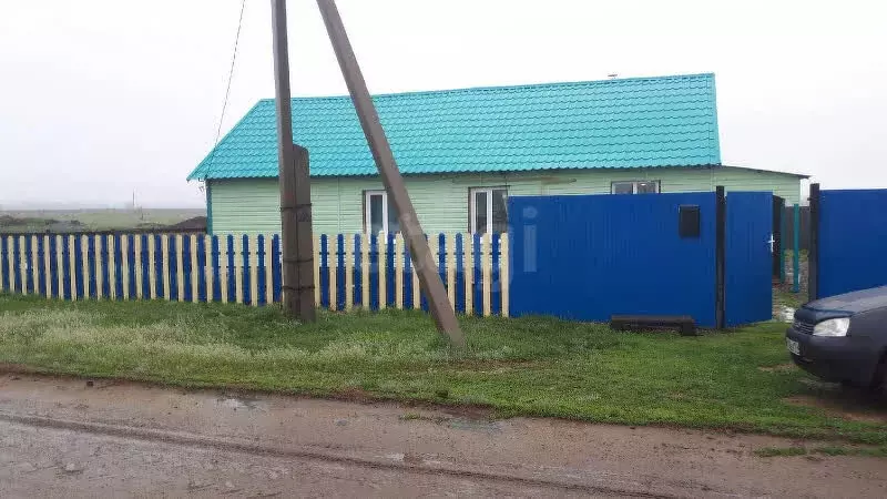 Дом в Челябинская область, Увельский муниципальный округ, посёлок ... - Фото 0