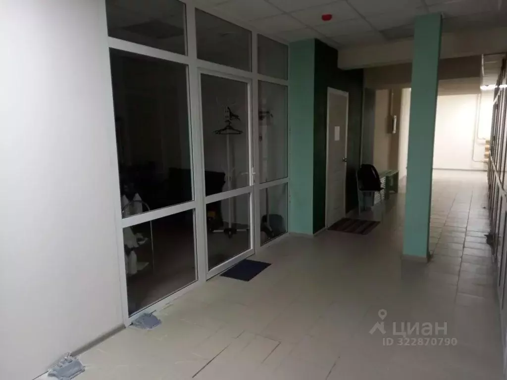 Помещение свободного назначения в Саха (Якутия), Якутск 203-й мкр, 26 ... - Фото 2