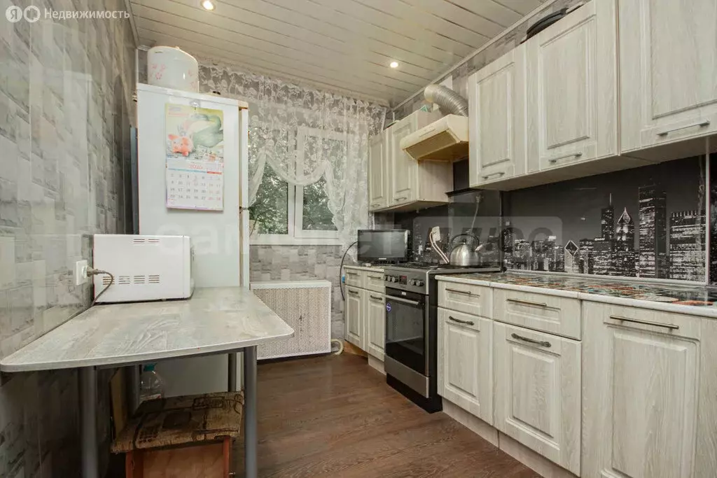 4-комнатная квартира: Наро-Фоминск, Латышская улица, 19 (76.9 м) - Фото 0