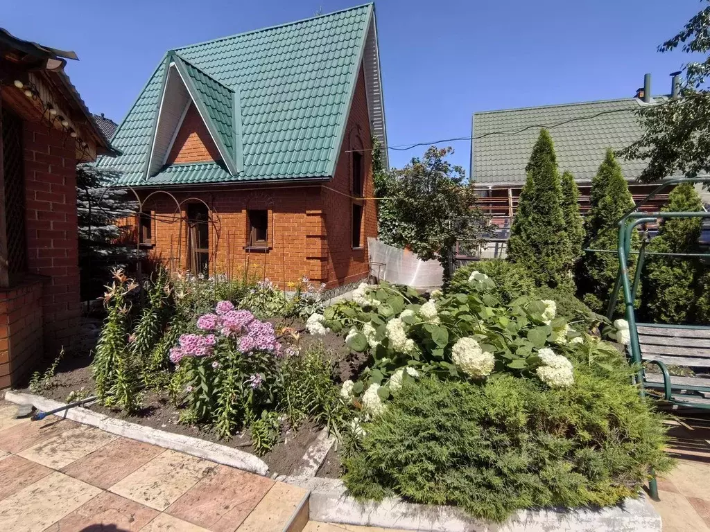 Коттедж в Алтайский край, Барнаул  (458 м) - Фото 1