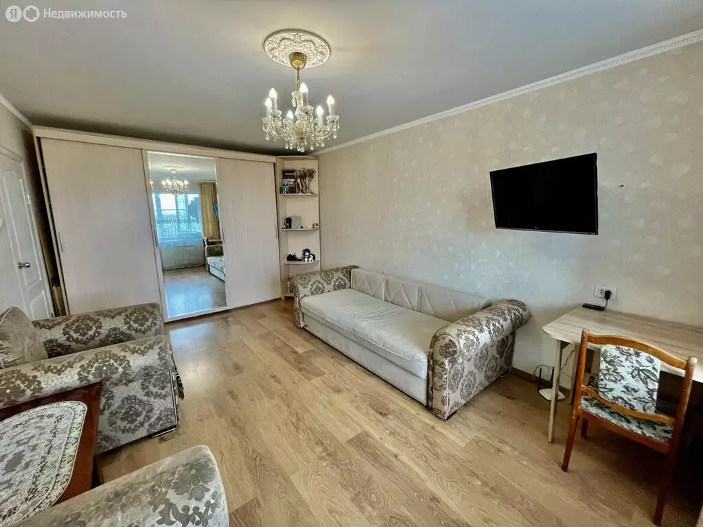 1-комнатная квартира: Тверь, улица Коминтерна, 43 (37 м) - Фото 1