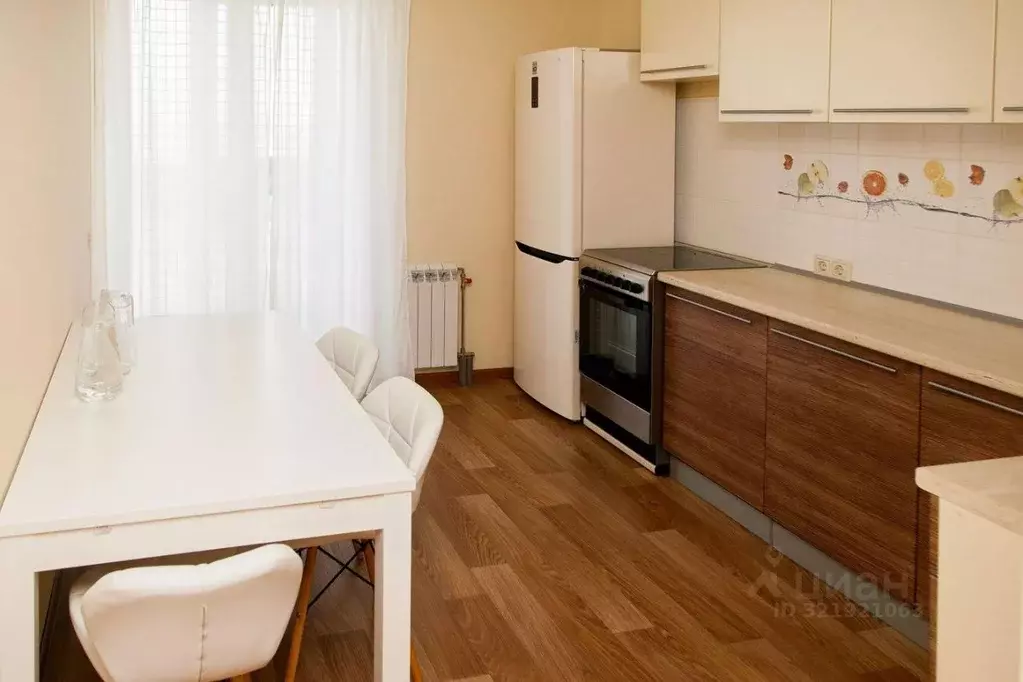 3-к кв. Новосибирская область, Новосибирск ул. Семьи Шамшиных, 90/5 ... - Фото 0