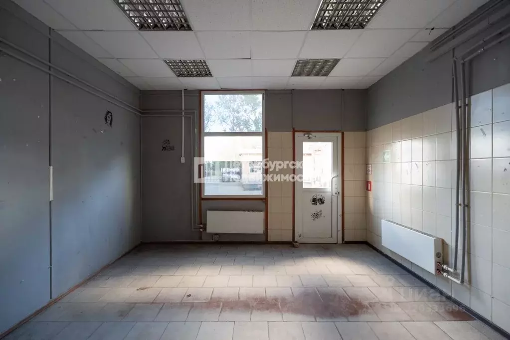 Торговая площадь в Ленинградская область, Гатчина ул. Куприна, 10/18 ... - Фото 1