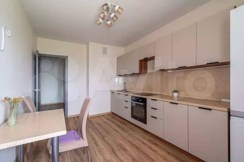 2-к. квартира, 65 м, 6/12 эт. - Фото 1