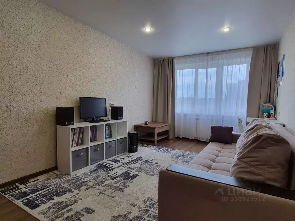 3-к кв. Алтайский край, Барнаул ул. Матросова, 10 (64.8 м) - Фото 1