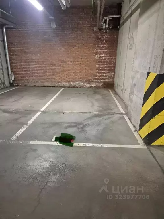 Гараж в Санкт-Петербург Лабораторный просп., 23 (13 м) - Фото 1