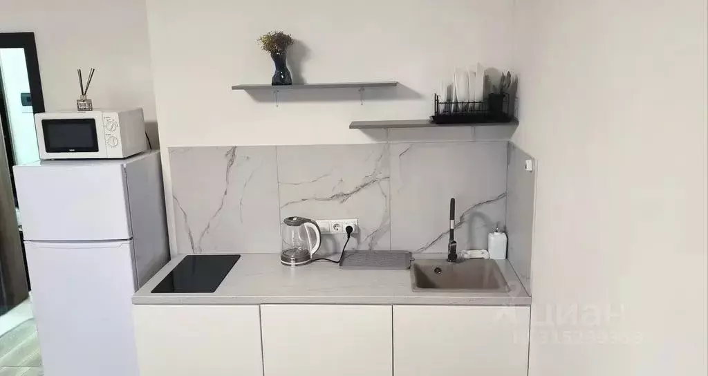 Студия Красноярский край, Красноярск ул. Петра Подзолкова, 26 (36.0 м) - Фото 2