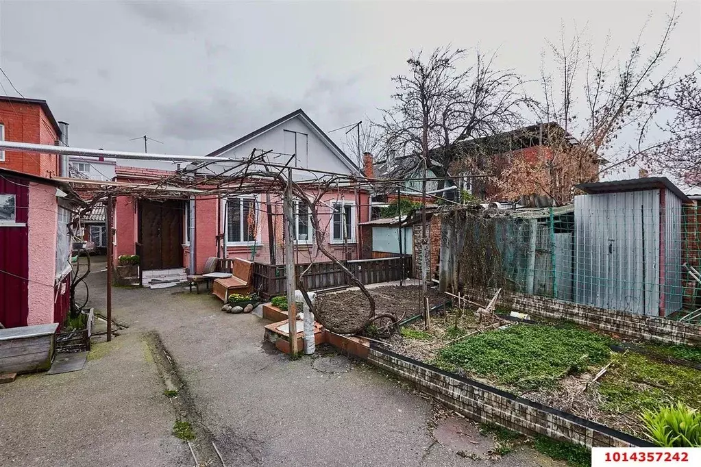 Дом в Краснодарский край, Краснодар ул. Имени Тургенева, 26/1 (60 м) - Фото 1