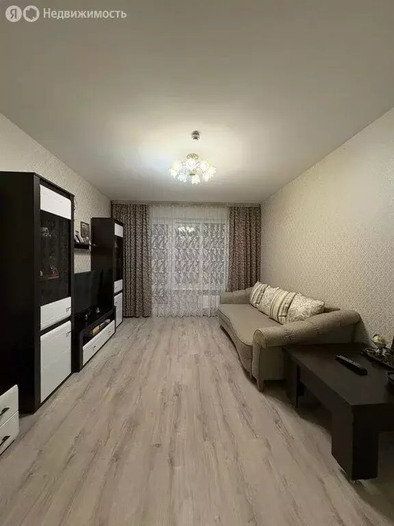 2-комнатная квартира: Великий Новгород, Державинский район, улица ... - Фото 1