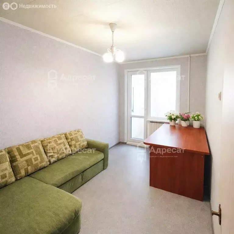 3-комнатная квартира: Волжский, улица имени Генерала Карбышева, 103А ... - Фото 2