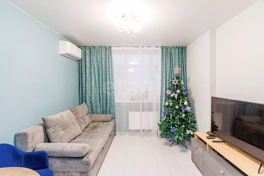 1-к кв. Тюменская область, Тюмень ул. Первооткрывателей, 2 (37.3 м) - Фото 1