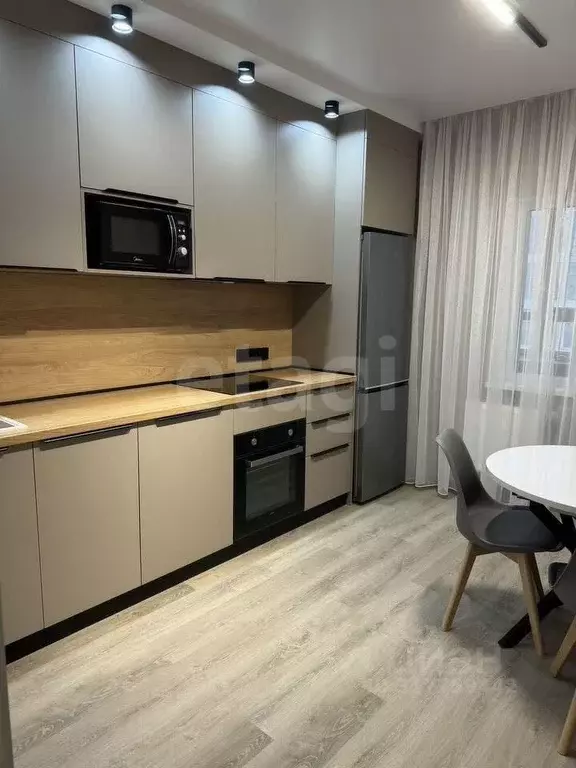 1-к кв. Крым, Симферополь просп. Александра Суворова (38.0 м) - Фото 0