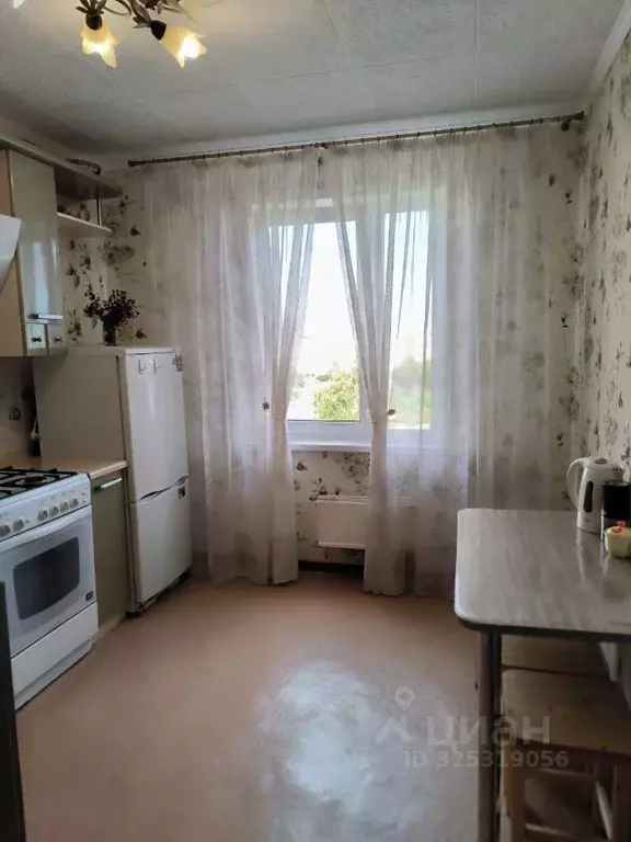 2-к кв. Татарстан, Набережные Челны пос. ЗЯБ, ул. Тан, 231 (58.2 м) - Фото 2