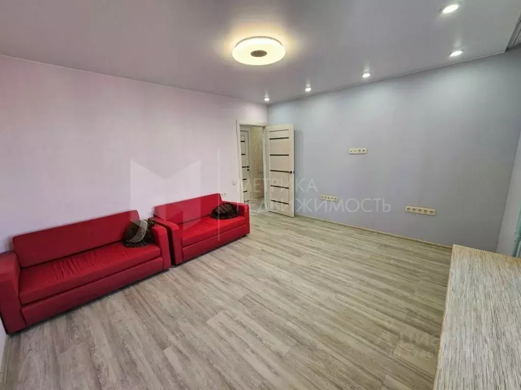 3-к кв. Тюменская область, Тюмень Широтная ул., 211к1 (72.4 м) - Фото 1