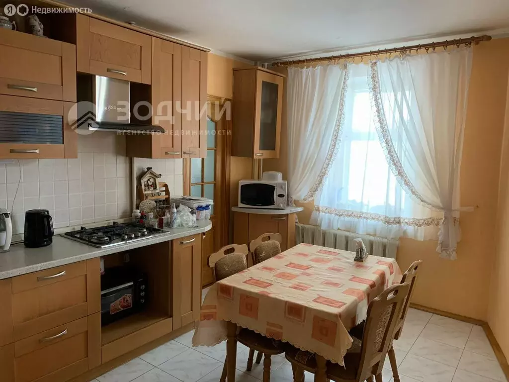 4-комнатная квартира: Чебоксары, Ярмарочная улица, 5 (110 м) - Фото 1