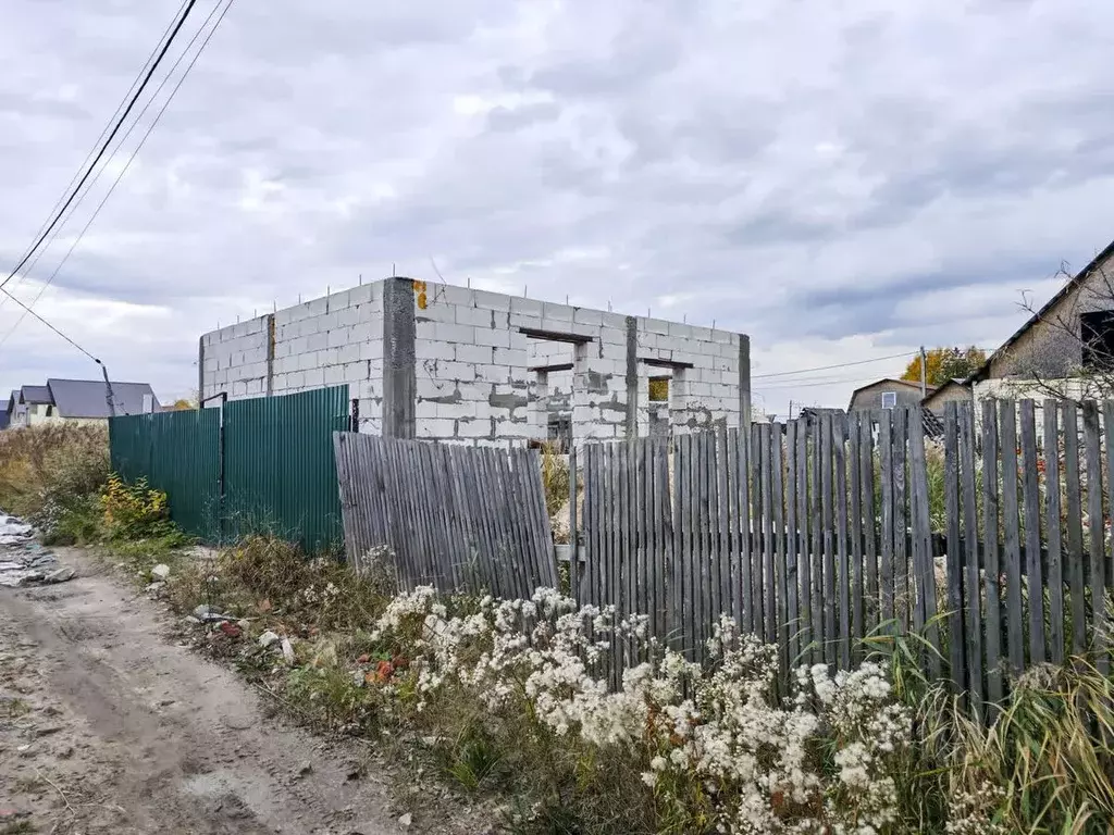 Дом в Тюменская область, Тюмень Мелиоратор садовое товарищество, ул. ... - Фото 1