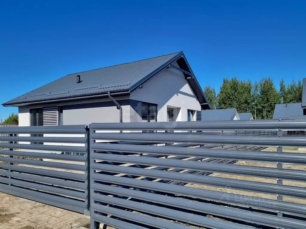 Дом в Калининградская область, Гурьевский муниципальный округ, пос. ... - Фото 1