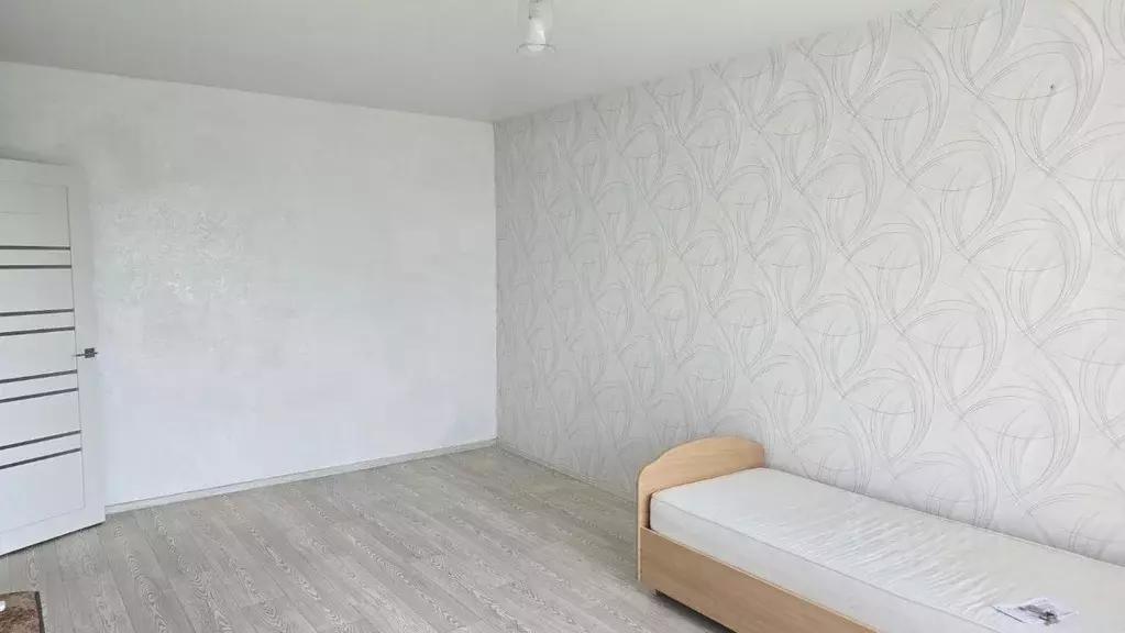 1-к кв. Омская область, Омск Братская ул., 21 (37.0 м) - Фото 1