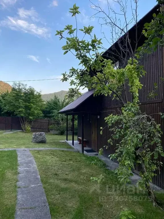 Дом в Алтай, Чемальский район, с. Чемал Луговая ул., 23 (50 м) - Фото 1